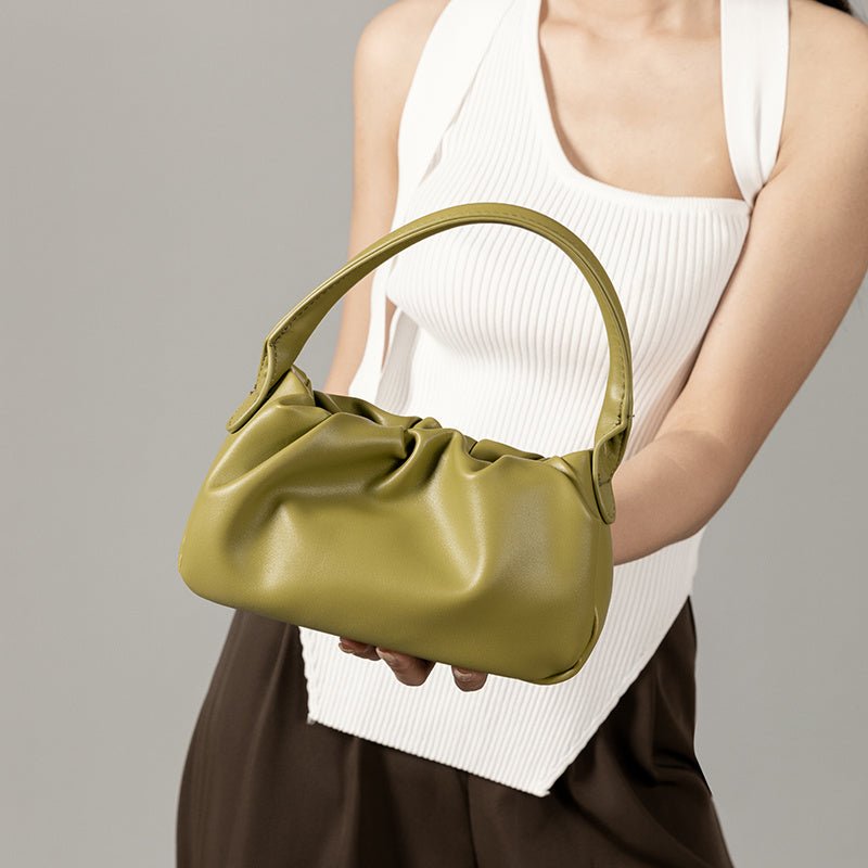 Chic Pleated Clutch: French - Inspired Simple Shoulder Bag Black