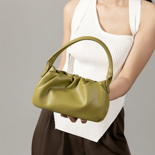 Chic Pleated Clutch: French - Inspired Simple Shoulder Bag Black