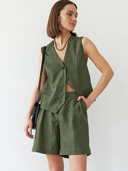 Chic V - neck Vest and Shorts Women's Set Green