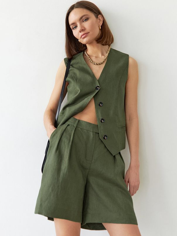 Chic V - neck Vest and Shorts Women's Set Green