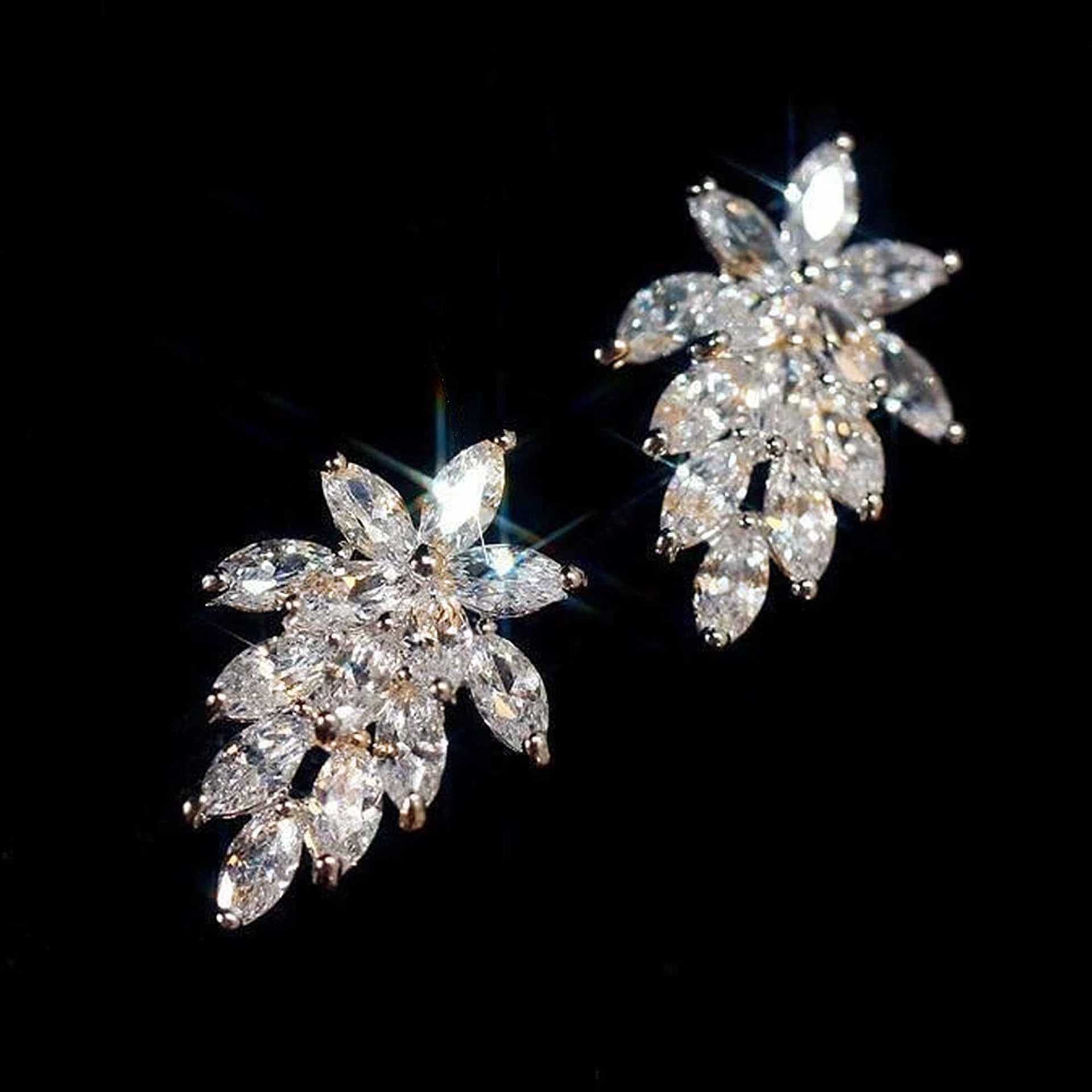 Dazzling Zircon Horse Eye Diamond Crystal Stud Earrings Gold