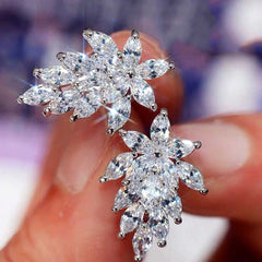 Dazzling Zircon Horse Eye Diamond Crystal Stud Earrings White Gold Color