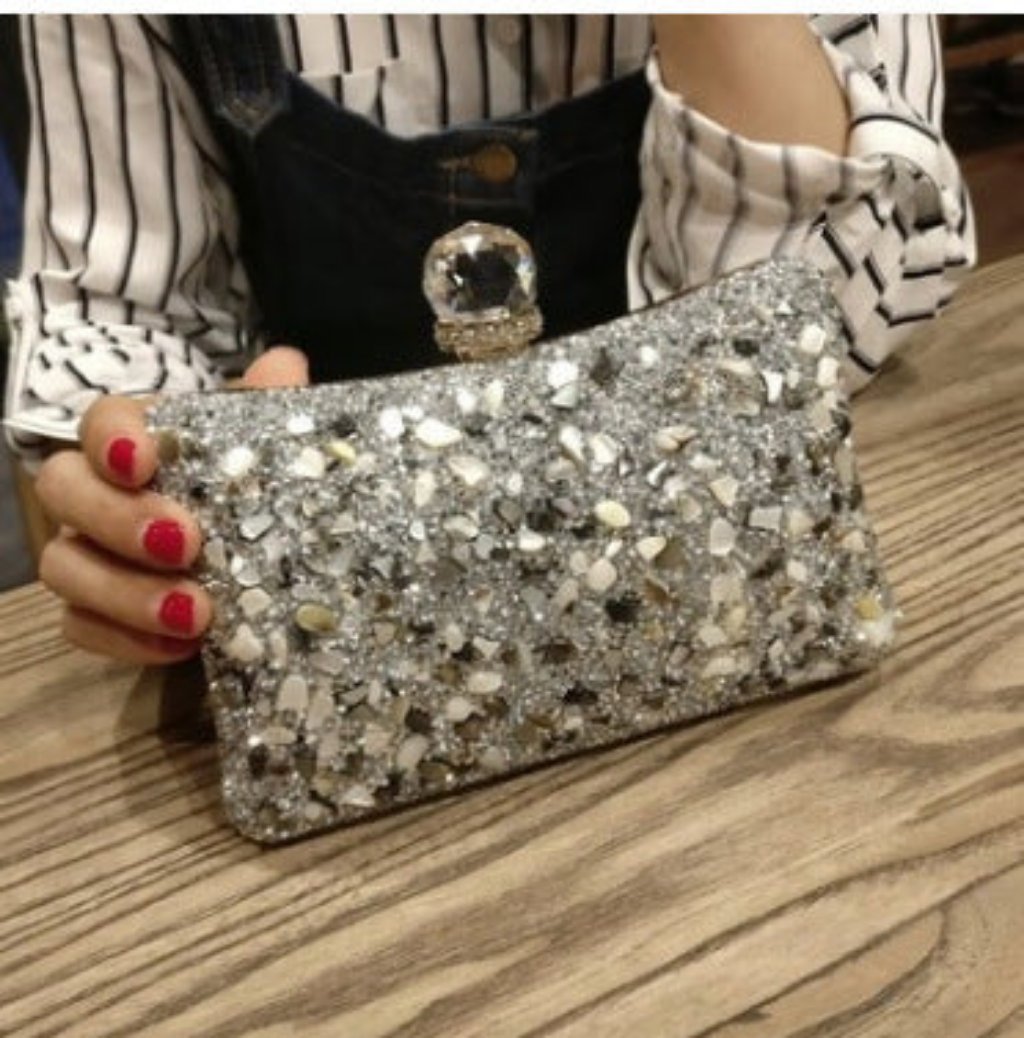 Diamond Concave Pillow Clutch Handbag Black