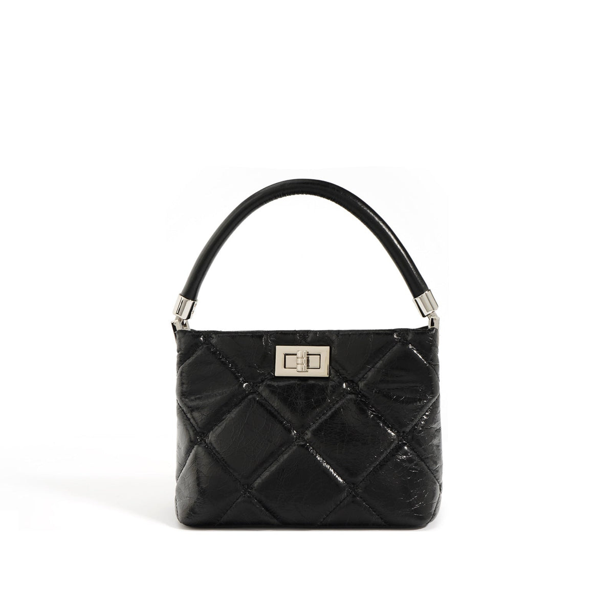 Diamond Quilted Handbag in First Layer Oil Wax Cowhide Black