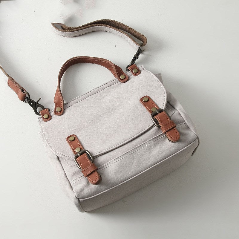 Elegant Clutch Bag Inspired by Classic British Style White