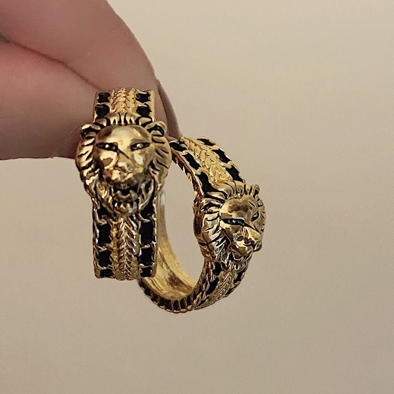 Exquisite Fashion Vintage Tiger Head C - shaped Ear Loops Earring Gold