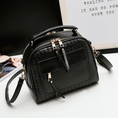 Fashionable Woven Clutch Bag, One - Shoulder Messenger for Women Red