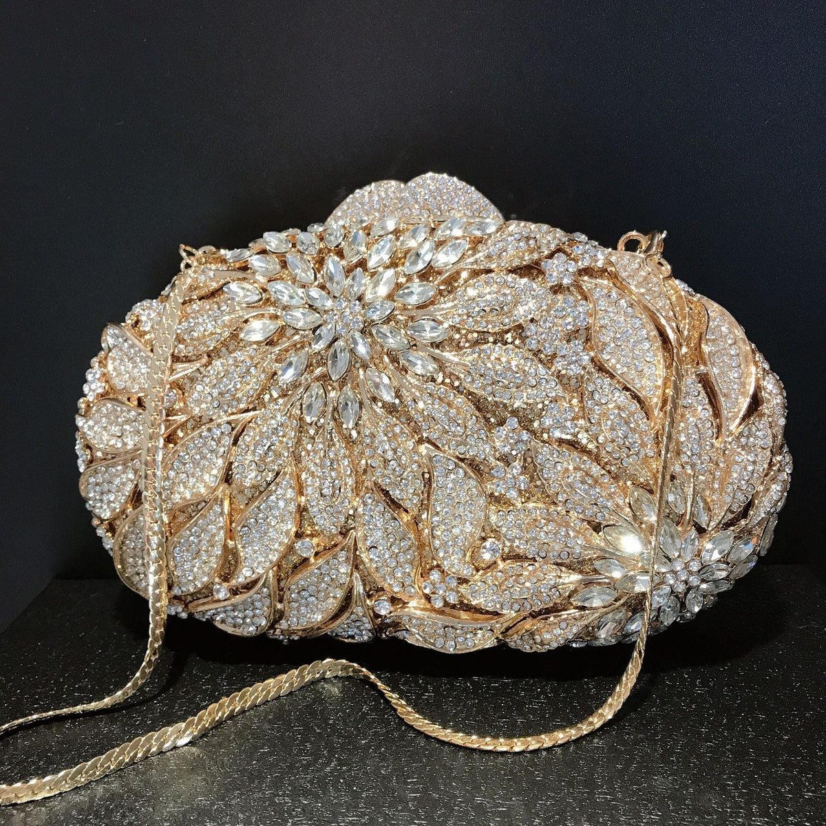 Female Leaf Flower Inlaid Diamond Dinner Bag Gold Bottom White Diamond