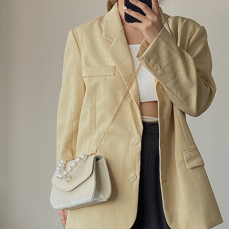 French Retro Pearl Clutch Bag for Elegant Autumn Nights Apricot White