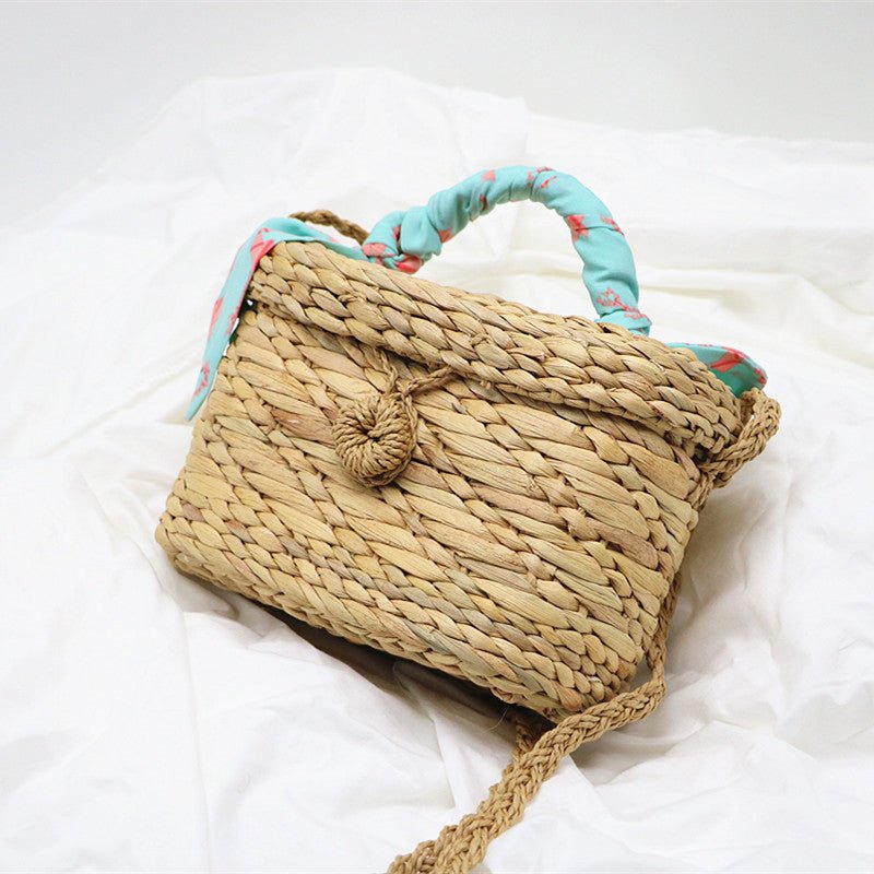 Handmade Black Straw Clutch Bag for Fashionable Beach Days Blue