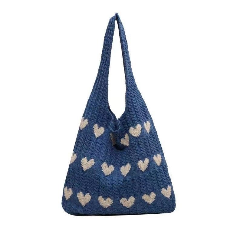 Heart - shaped Knitted Woven Shoulder Bag: Fashionable Large Capacity Love Khaki