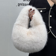 High - Grade Portable Fur Clutch Bag for Fall & Winter Creamy White