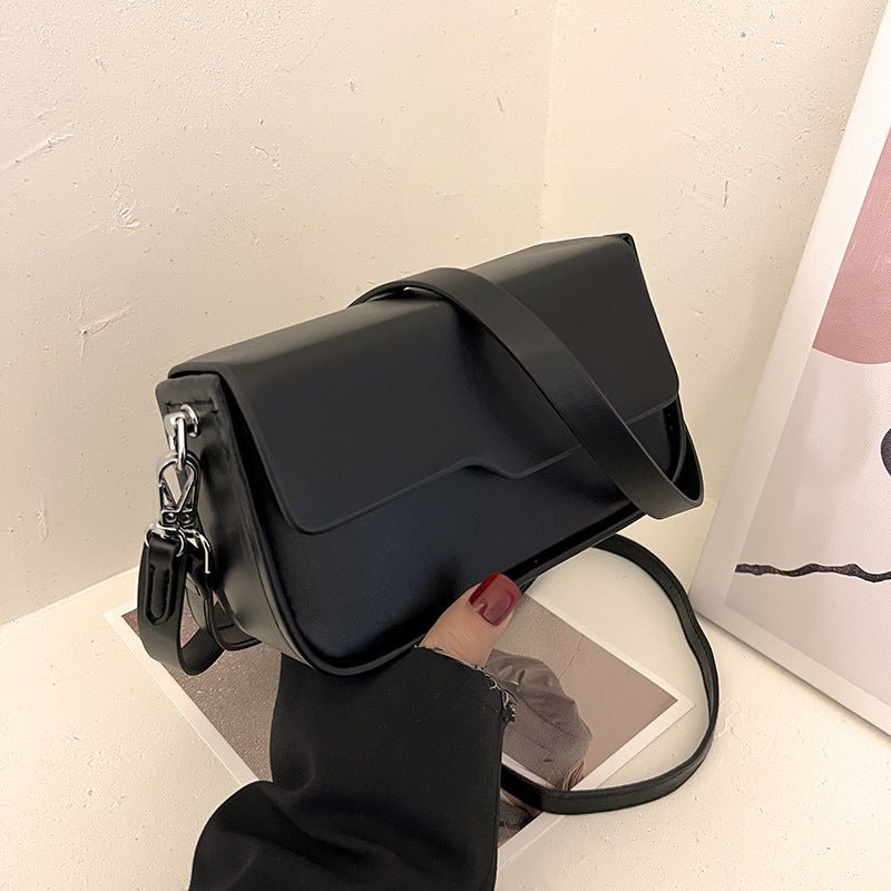 Korean Style Niche Baguette Shoulder Bag for Simple Elegance Black