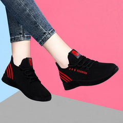 Korean Trend Sneaker Cozy Chic Casual Coconut Soft Sole Running Shoes 550 Three Black And White