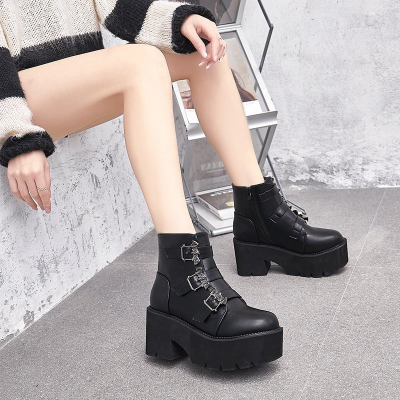 Lady Japanese Harajuku Punk Bat Buckle Gothic Style Short Boots Black
