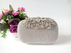 Leaf - shaped Flowers Diamond Dinner Clutch Silver