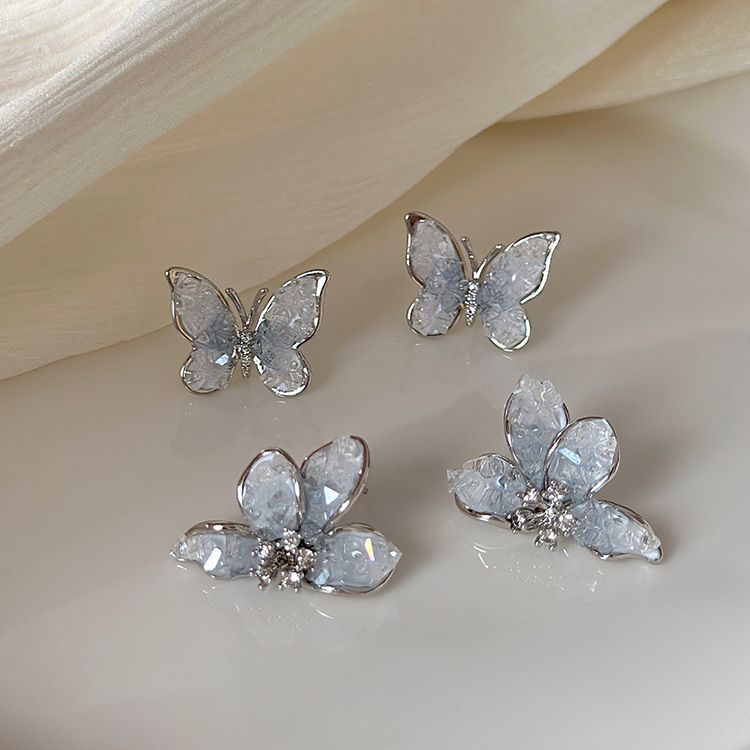 Morandi Blue Gradient Crystal Butterfly Stud Earrings for Women Style A