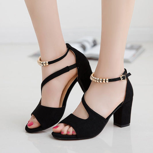 Padded Buckle Sandal With Thick Heel Black