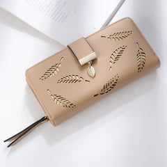 Pastoral small floral rhombic clutch Apricot A