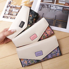 Pastoral small floral rhombic clutch Apricot A