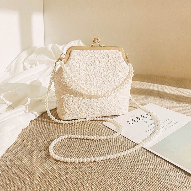 Pearl Tote: Elegant Mini Chain Crossbody Bag with Pearlescent Accents Beige Shoulder Strap