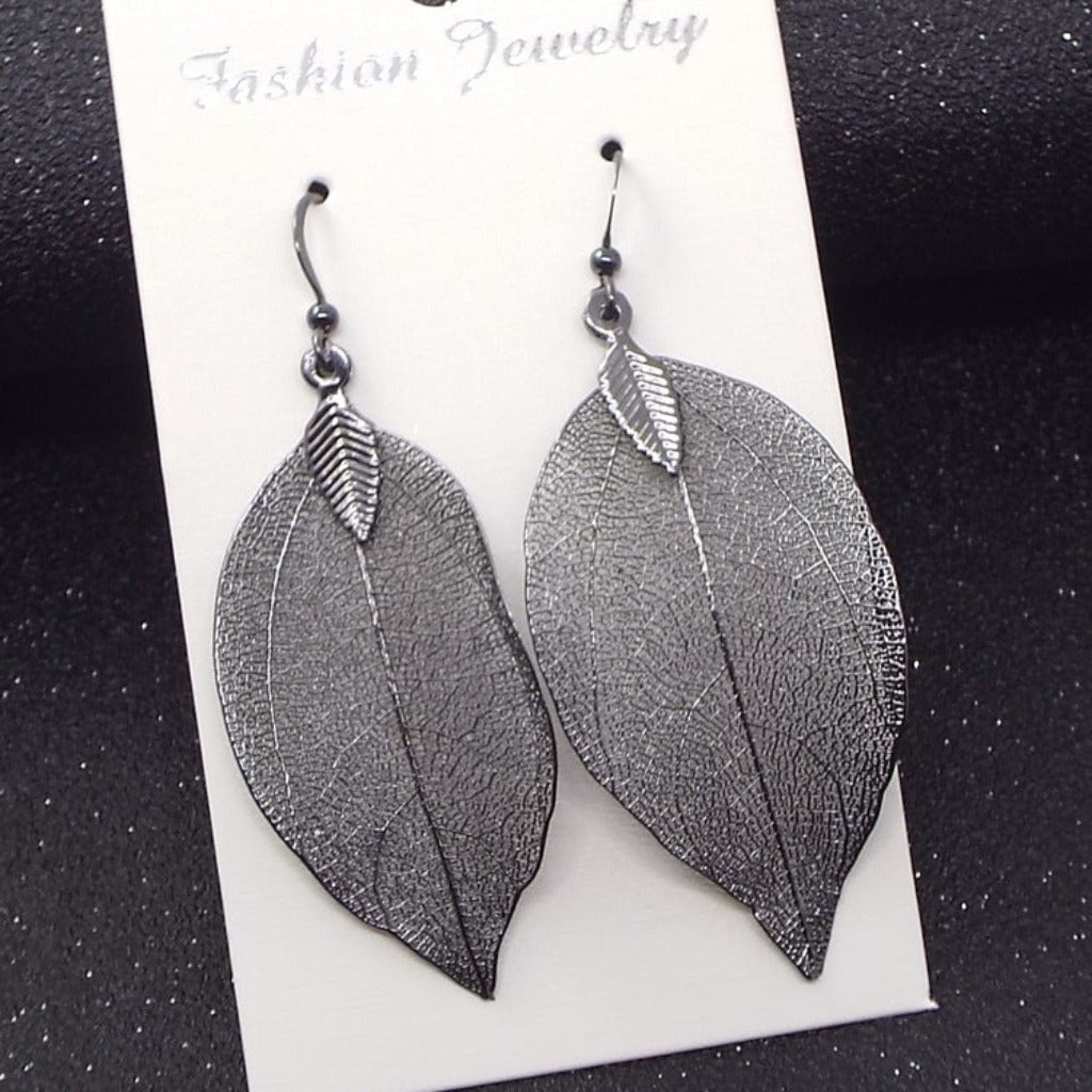 Retro Fashion Elegance Long Hollow Leaves Eardrops - Stylish Earrings Gun Black