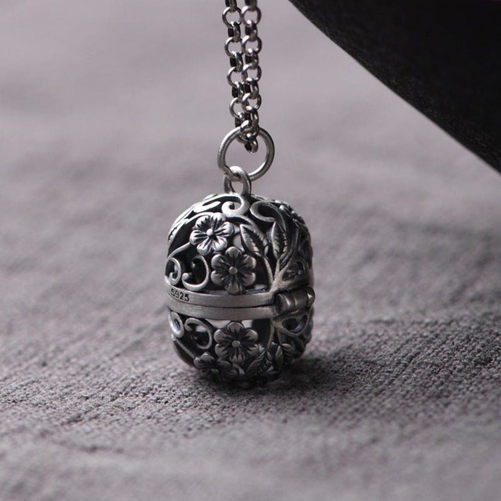 S925 Silver Perfume Bag Openable Pendant: Elegant Fragrance Accessory Perfume Bag Pendant