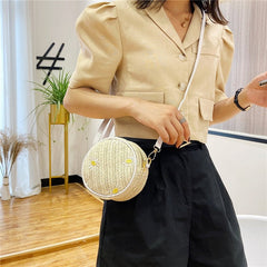 Straw Woven Clutch Red Sand Beach Round Shoulder Bag Creamy white