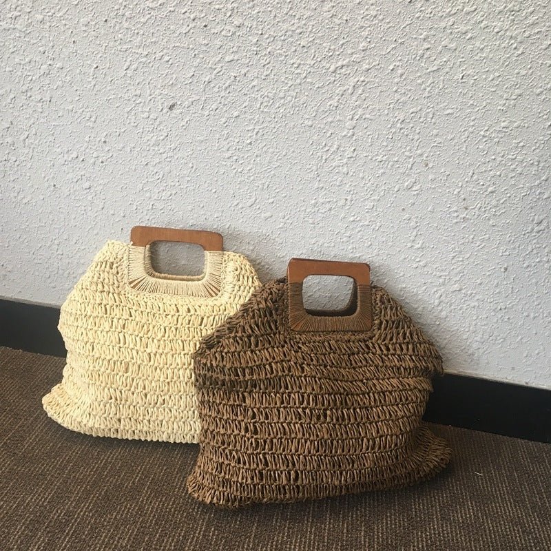 Stylish Straw Clutch Beach Bag for Summer Adventures Khaki