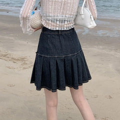 Summer Denim Bow Skirt: A chic and versatile wardrobe essential. Black