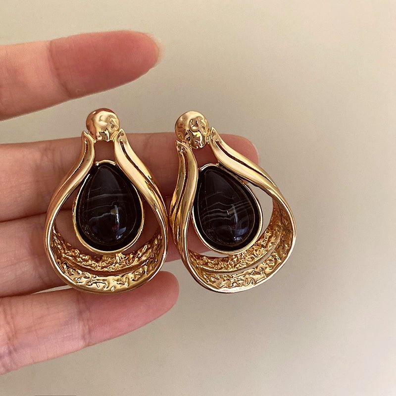 Timeless Retro Baroque Fashion Drop Earrings for Statement Style Gold