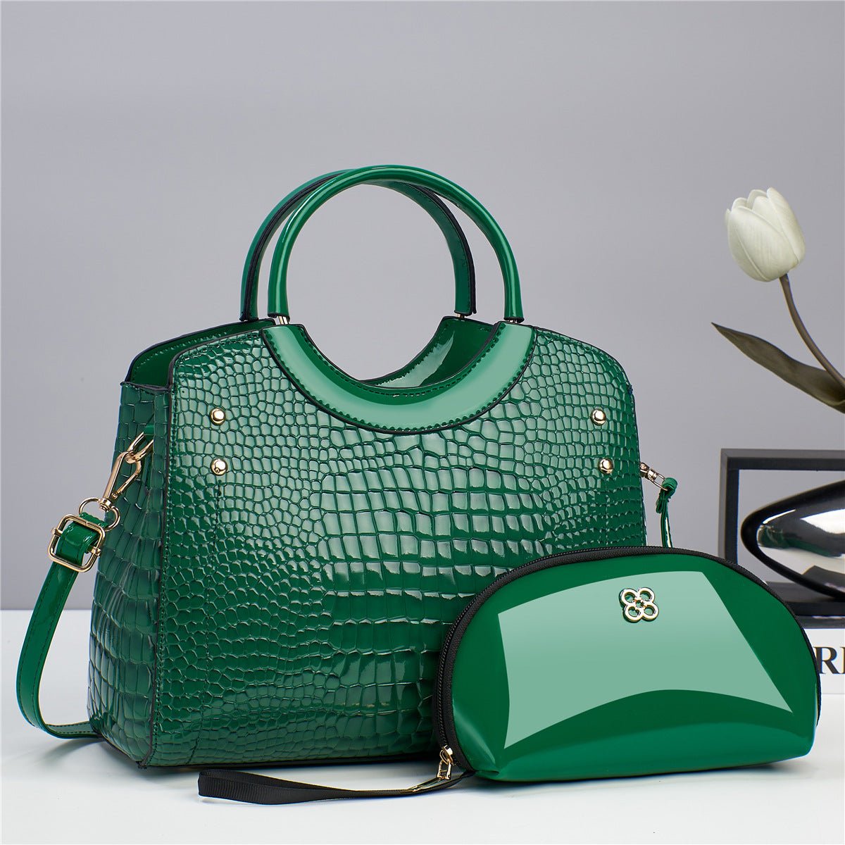 Trendy Clutch Cross - Body Bag for Moms and Kids Green