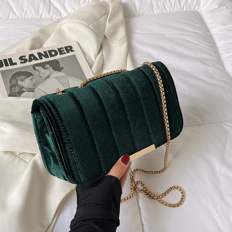 Velvet Chain Crossbody Clutch - One Shoulder Handbag Green