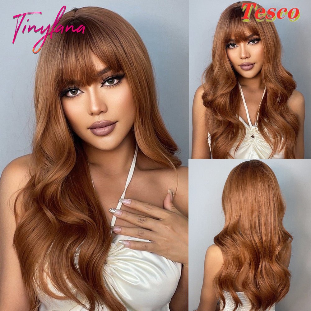 Women Wear Wavy Wigs Style C