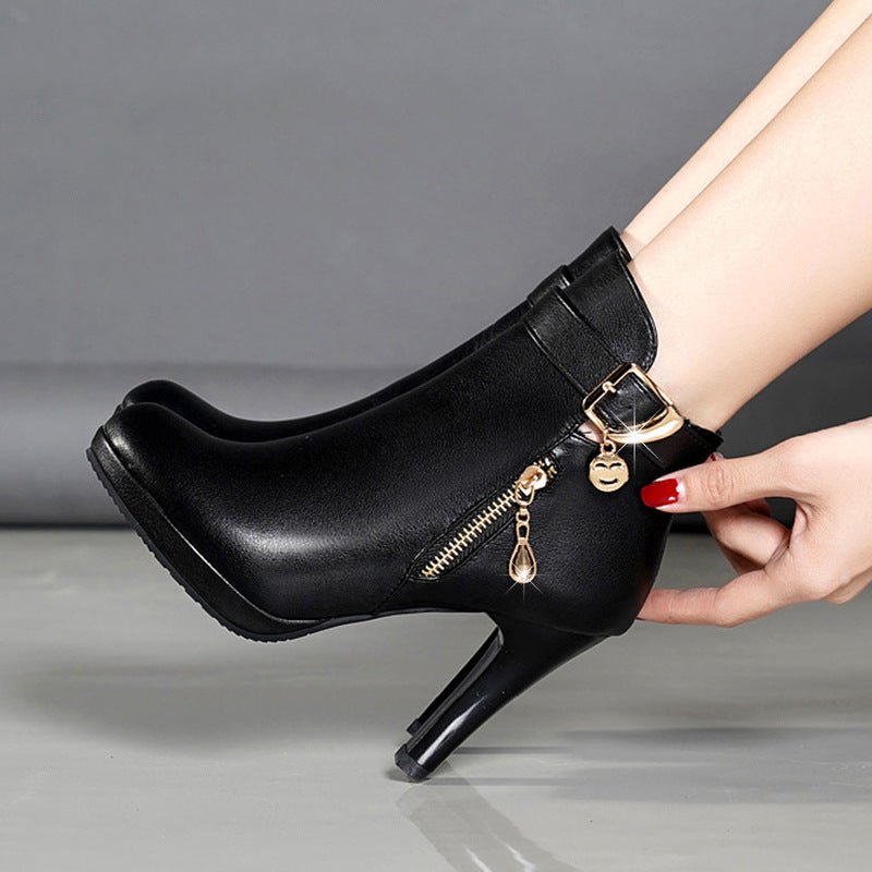 Women's Autumn Leather Boots – Timeless Style for Chilly Days Black