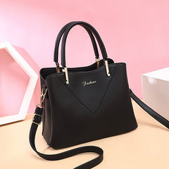 Women's diagonal handbag Black