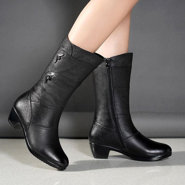 Women's Fashion Velvet Padded Warm Round Head Upper - wrapping Boots Black With Velvet Lining