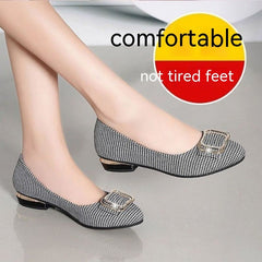 Women's Fashionable All - match Casual Soft Bottom Pointed Flat Shoes Black And White