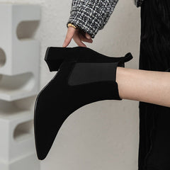 Women's Leather Boots – Classic Elegance and Durability Black Fleece