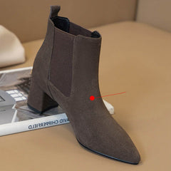 Women's Leather Boots – Classic Elegance and Durability Brown Fleece inside
