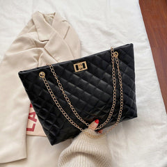 Women's Lingge Clutch Shoulder Bag with Small Chain Handle Black