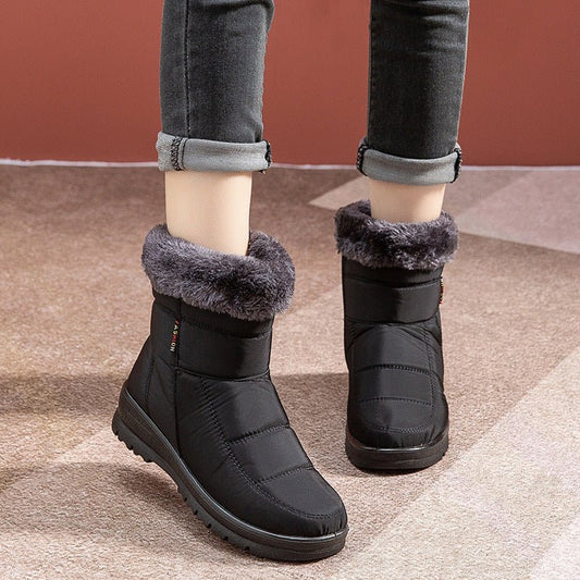 Women's Winter Snow Boots – Warm Low Heel Boots for Cold Weather Black
