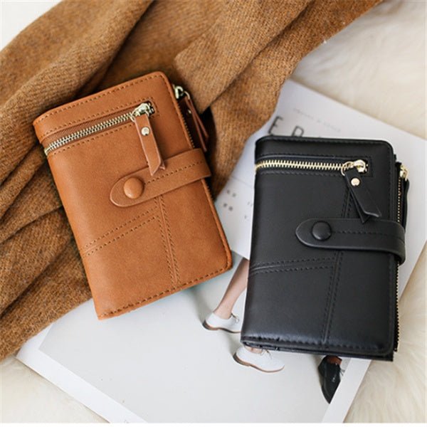 Zipper buckle 2 fold clutch Light blue